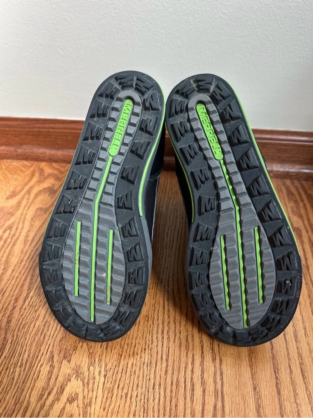 Merrell Snow Bank Waterproof Boots Boys 4 Black/Green
